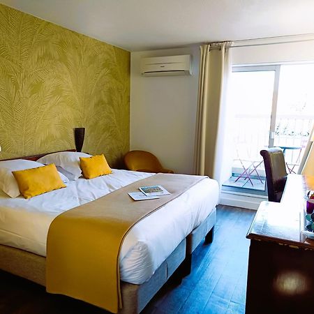 Hotel Des Tuileries นีมส์ ภายนอก รูปภาพ